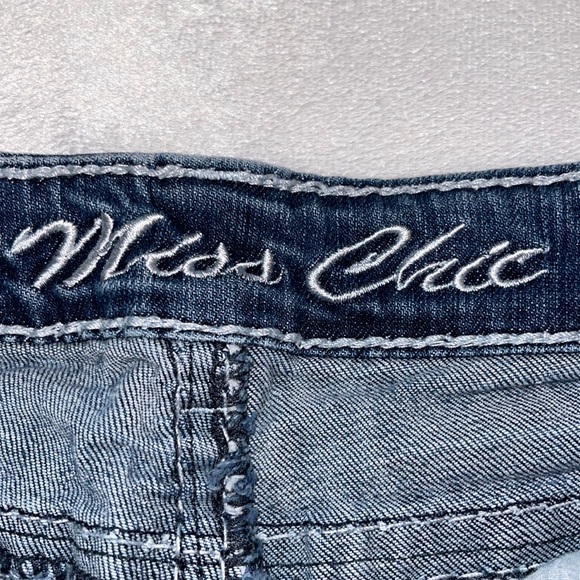 Miss Chic USA Women’s Stretch Denim w/ Big Stitch and Appliqués Size 5 - Picture 8 of 12
